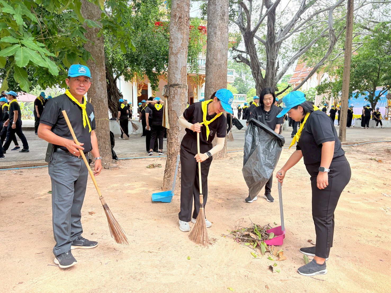 title - ส.ป.ก.ยโสธร ร่วมกิจกรรมจิตอาสาพัฒนา เนื่องในวันคล้ายวันประสูติ สมเด็จพระเจ้าลูกยาเธอ เจ้าฟ้าทีปังกรรัศมีโชติฯ